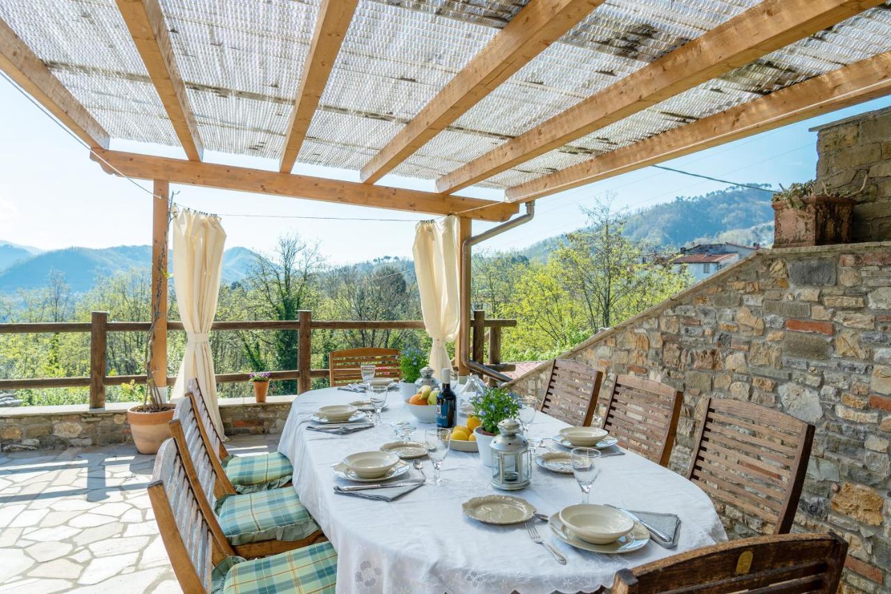 Fenice - Elegant Villa Borgo a Mozzano